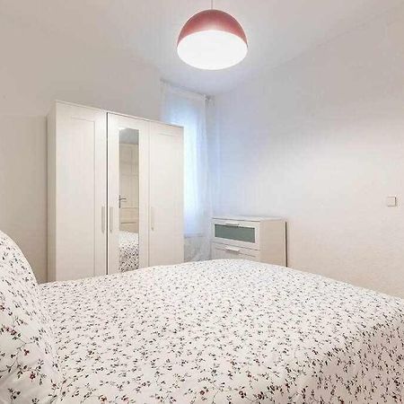 Agradable piso de dos habitaciones en Chamberí Madrid Exterior foto