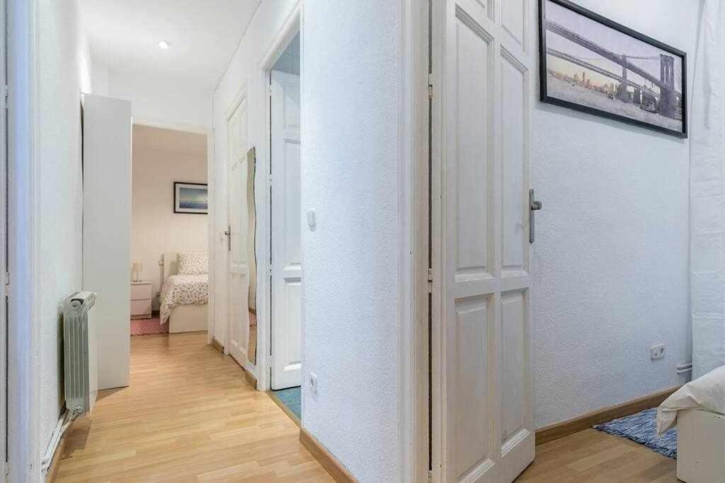 Agradable piso de dos habitaciones en Chamberí Madrid Exterior foto