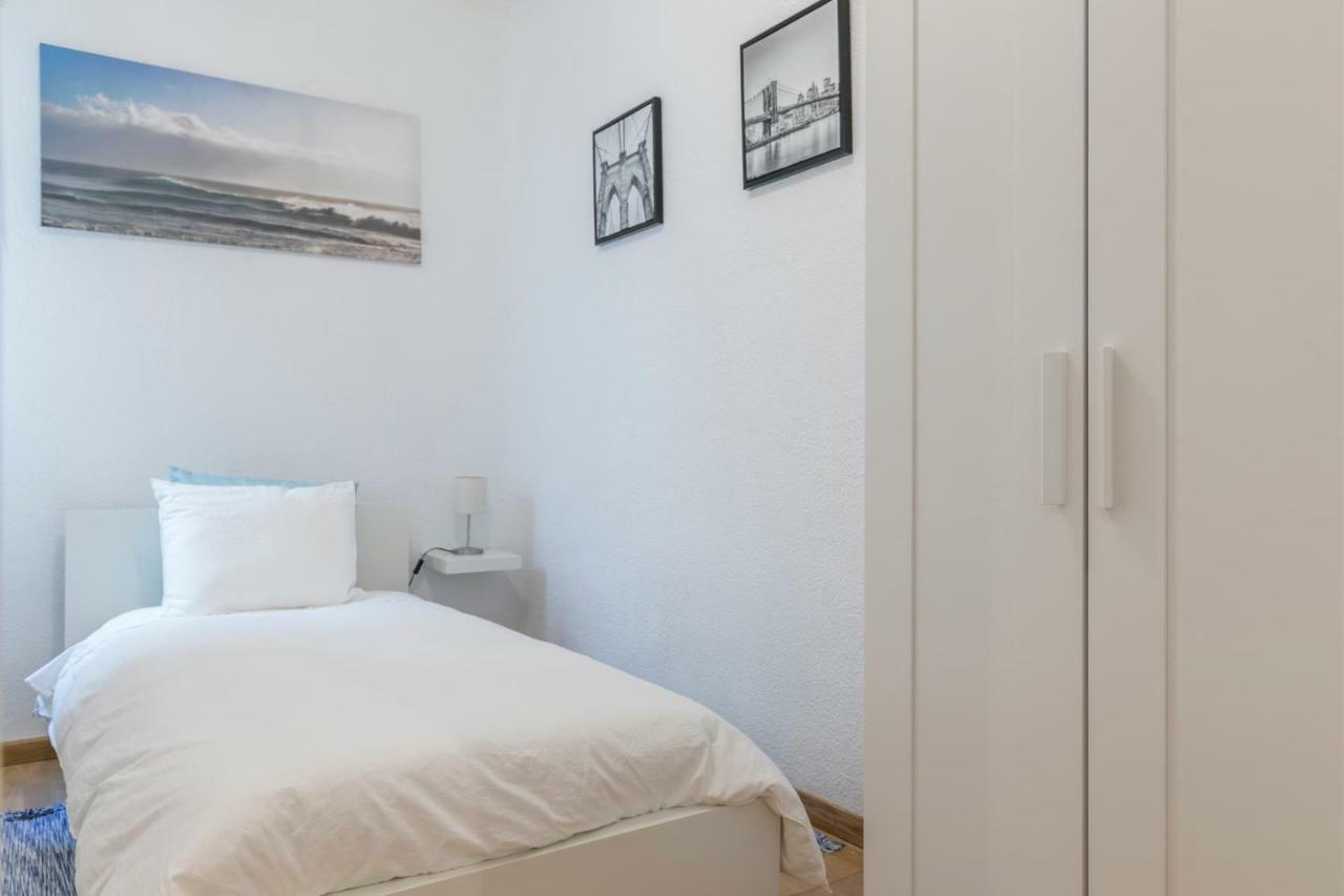 Agradable piso de dos habitaciones en Chamberí Madrid Exterior foto