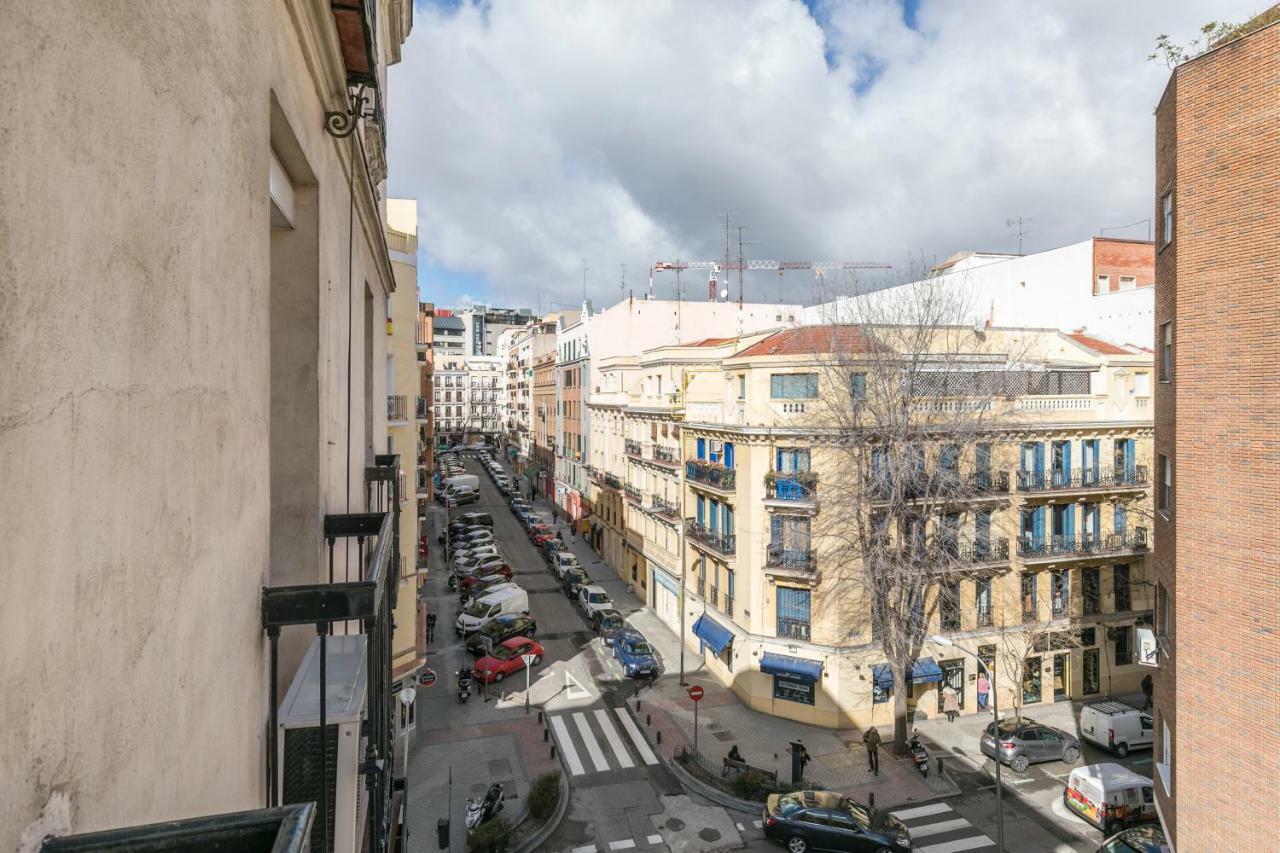 Agradable piso de dos habitaciones en Chamberí Madrid Exterior foto